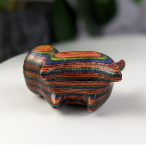 Wooden hand carved kitty cat feline figurine statue in multi-color - Picture 10 of 12